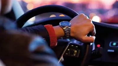 Autofahrer am Steuer